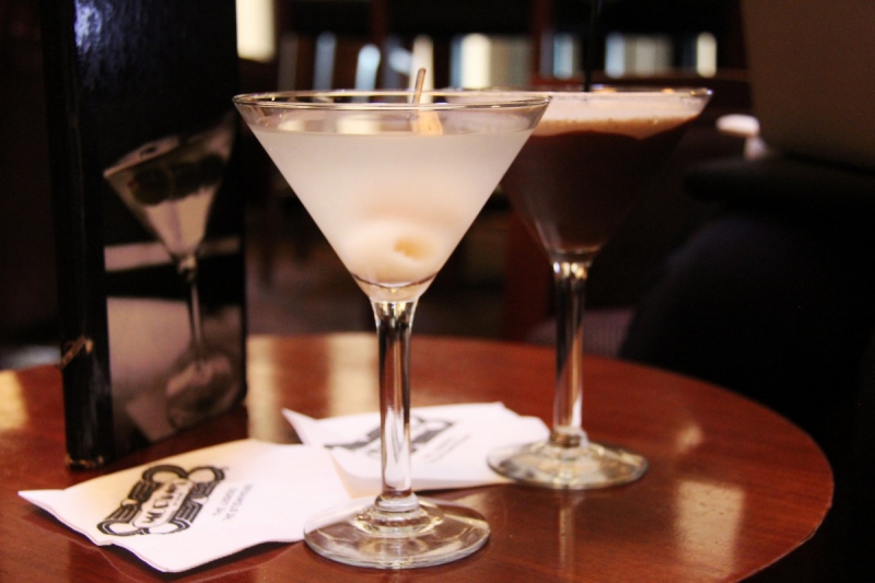 boite-nuit-LA TURBIE-min_martini_bar_lychee_chocolate_alcohol_liquor_happy_hour_happy-910161